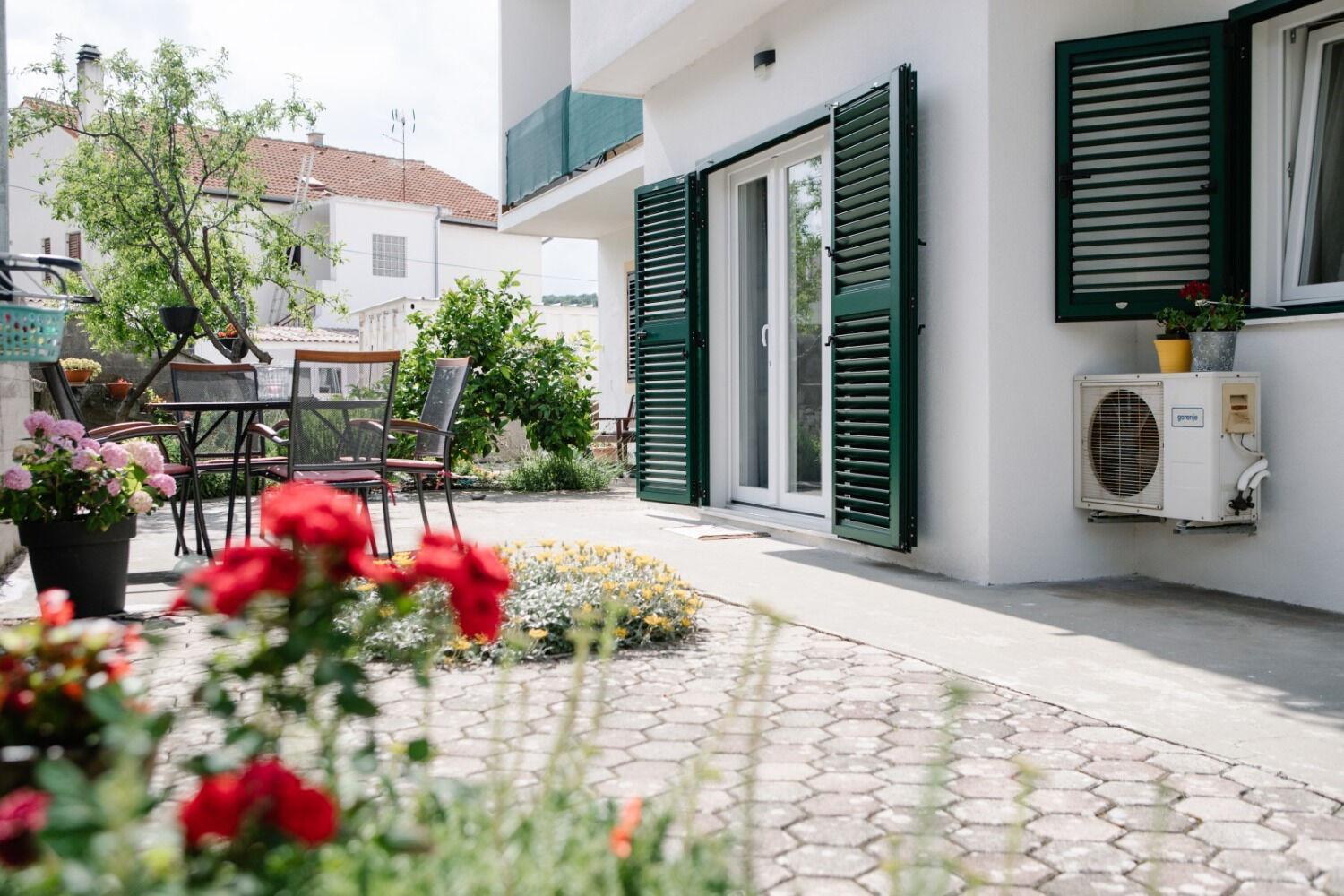 Apartments Petri - Close To The Sea Tisno Dış mekan fotoğraf